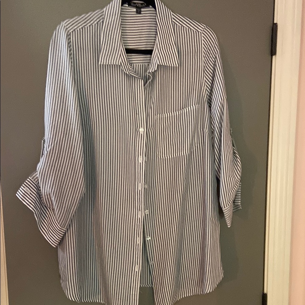 Women’s Velvet Heart button up shirt, size 1X